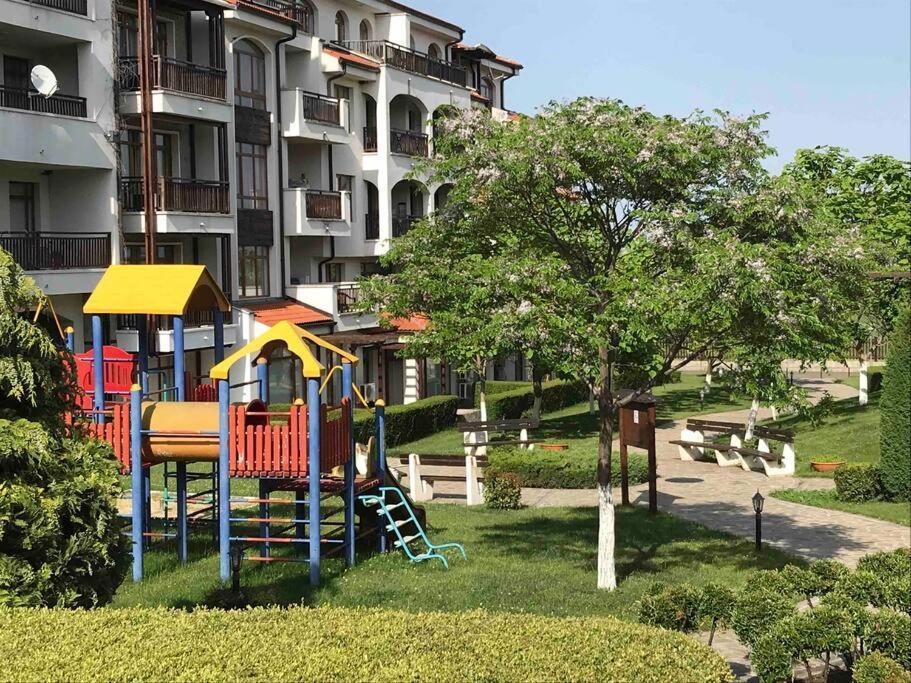 Lovely Apartment In Peaceful Family Spa Resort Near To Nesebar Kableshkovo  Exterior photo
