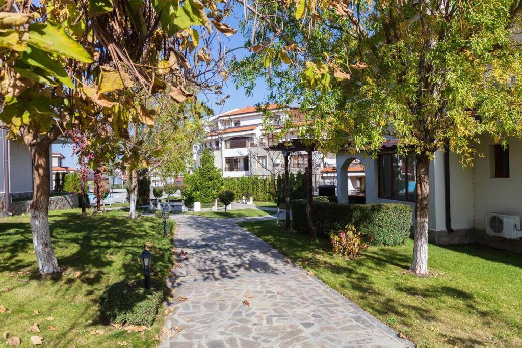 Lovely Apartment In Peaceful Family Spa Resort Near To Nesebar Kableshkovo  Exterior photo